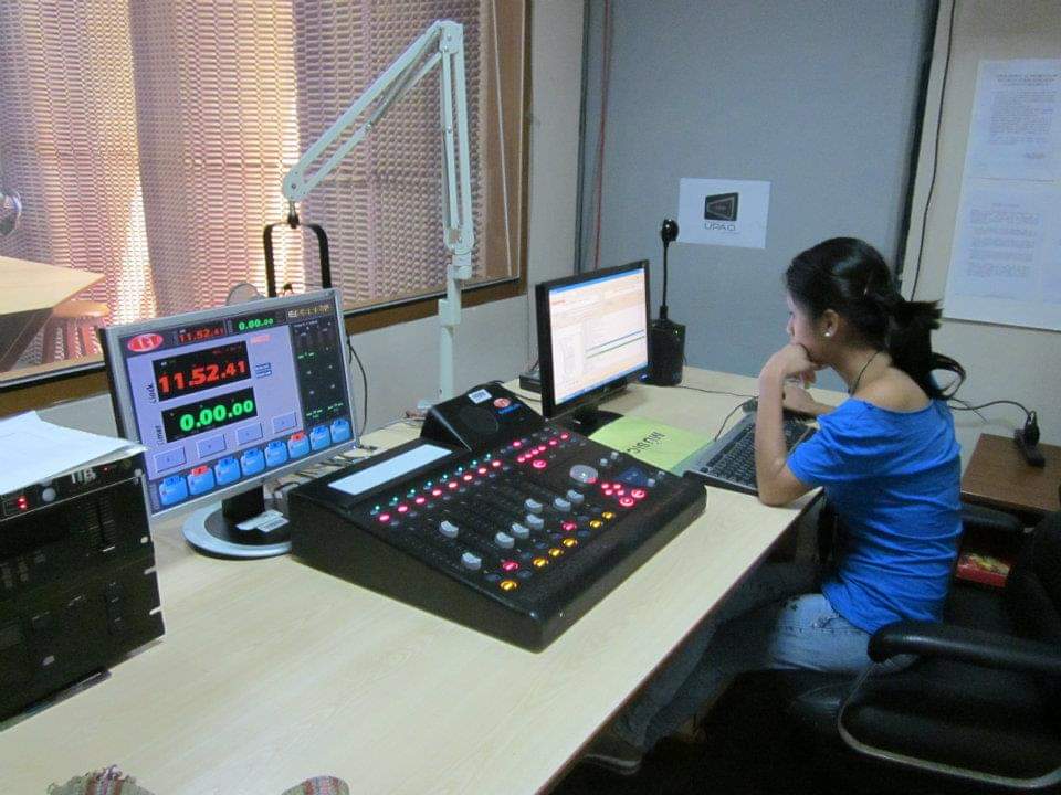 Laboratorio radial y Estación de Radio UPAO.